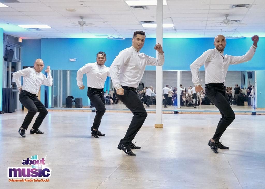 ÌTÀN men’s team performing live